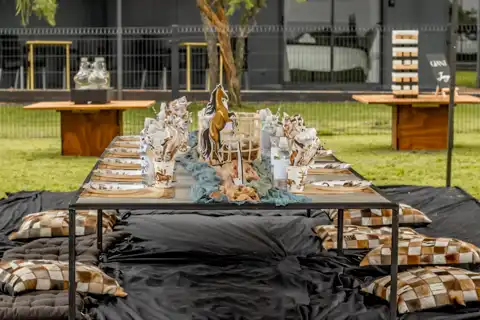 Da Loose Mongoose | Restaurant, Guest Suites & Events